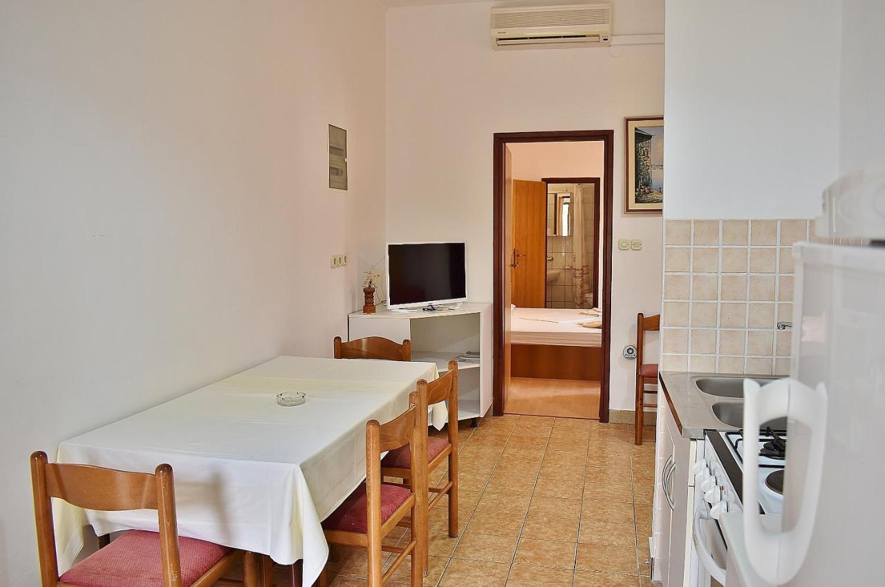 Apartament Banjol Εξωτερικό φωτογραφία