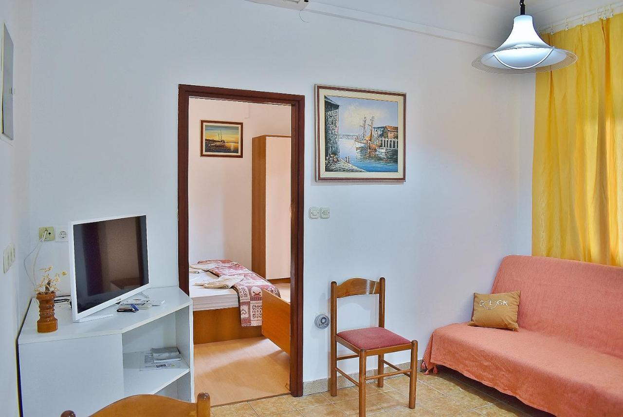 Apartament Banjol Εξωτερικό φωτογραφία